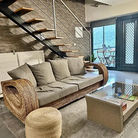 別荘 Love, Made In Xisto