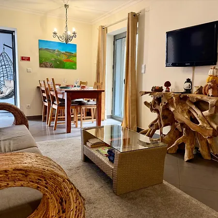 Love, Made In Xisto Пиодан