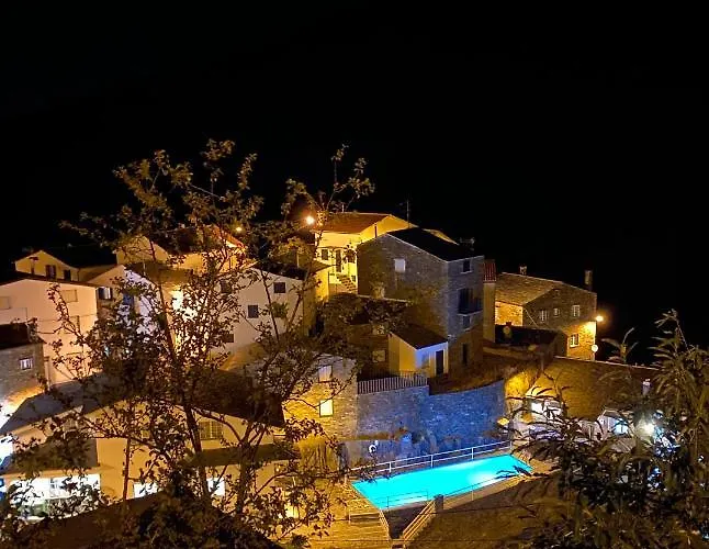 Love, Made In Xisto Hébergement de vacances